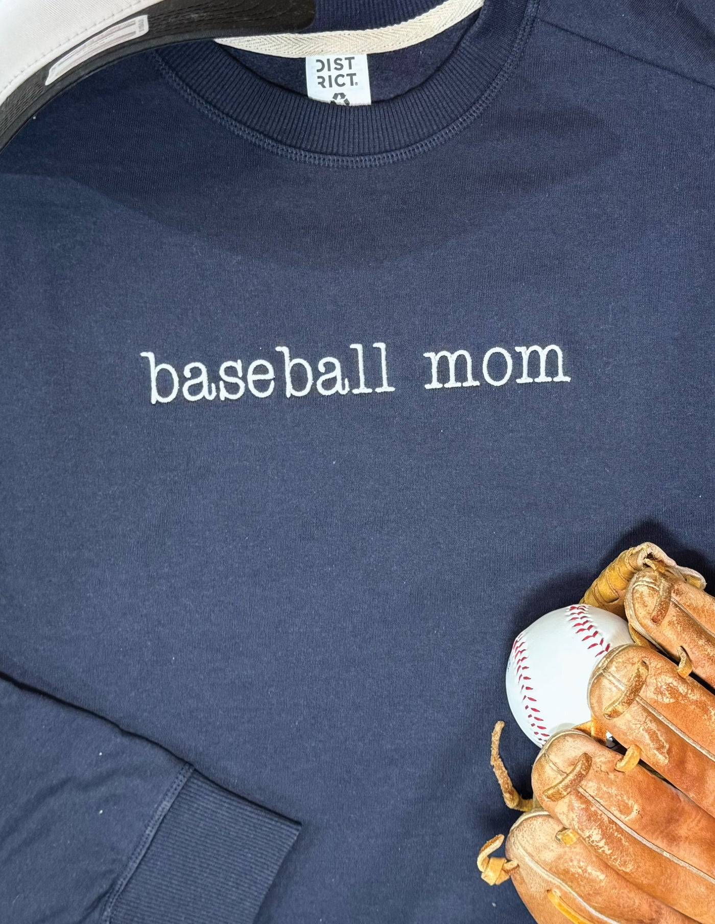 BASEBALL MOM EMBROIDERED SWEATER